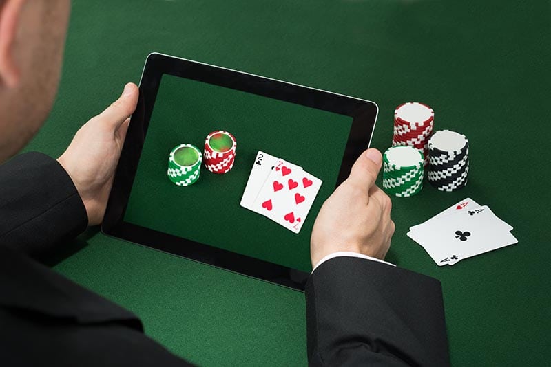 Playing video poker: key notions